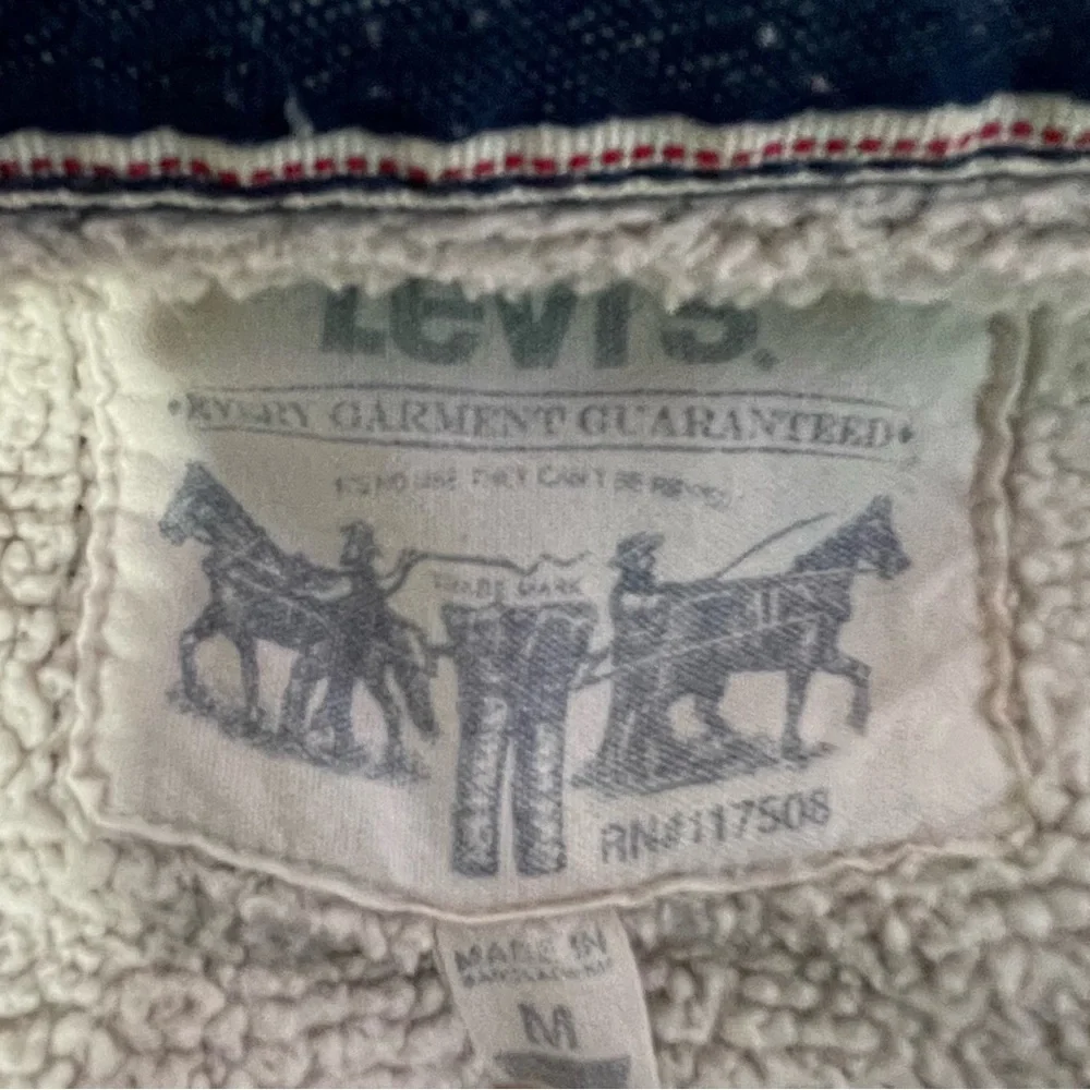 LEVIS Sherpa Lined Work Jacket Shirt Shacket Mens Medium Blue Denim Button